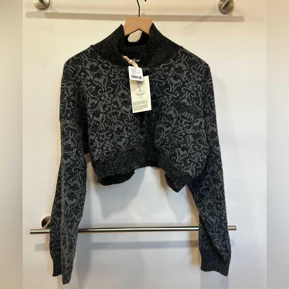 Urban Renewal Vintage Printed Cropped Sweater